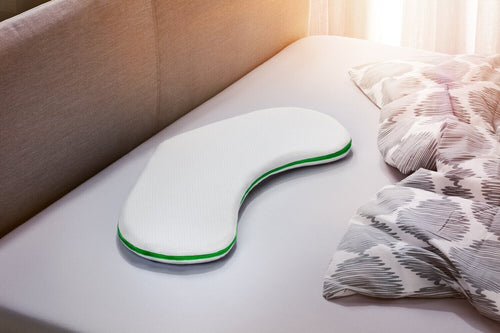 Flaches REMILI Bauchschläferkissen Soft im Bett